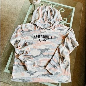 Girls 13/14 Abercrombie Hoodie Sweater